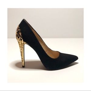 BRAND NEW JustFab Sarina Black/Gold Heels